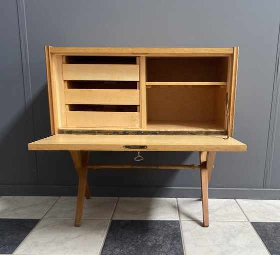 Image 1 of Klein houten minibureau uit de jaren 70