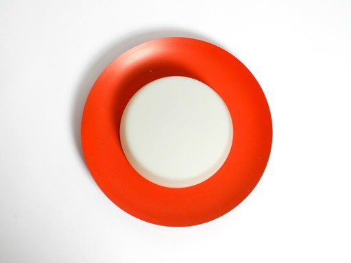 Grande lampada da parete o da soffitto Mid-Century in vetro con riflettore in metallo rosso di Kaiser Leuchten