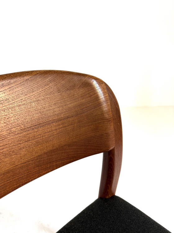 Image 1 of 6 sedie da pranzo vintage restaurate, EMC Furniture anni '80