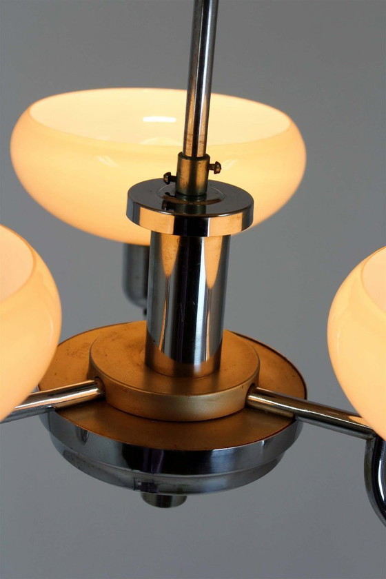Image 1 of Lustre Art Déco Bauhaus chromé de Napako, ancienne Tchécoslovaquie, années 1940