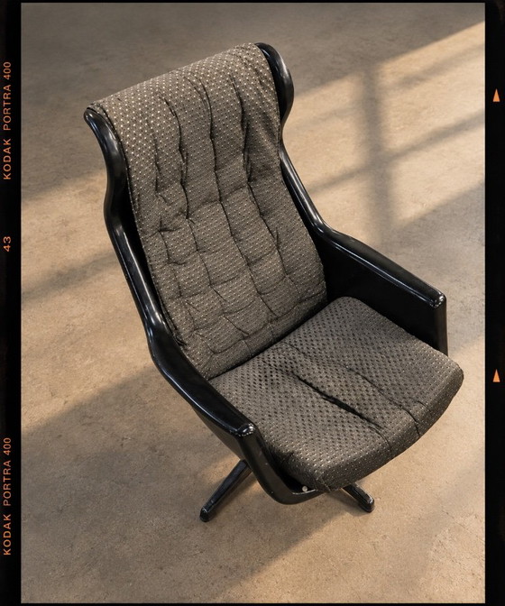 Vintage DUX Galaxy Armchair by Alf Svensson & Yngvar Sandström, Sweden – Metal, Textile (photo 4 of 5)