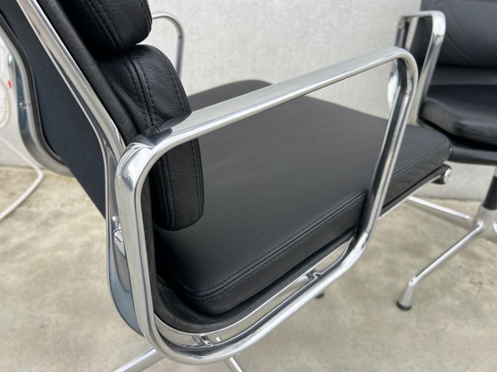 Image 1 of 2x Sedia in pelle Vitra Eames EA208