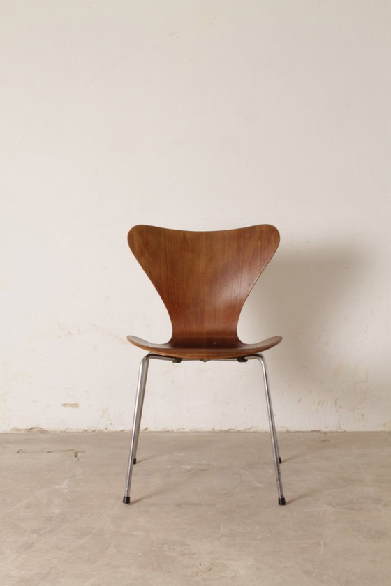 Image 1 of Juego de 5 sillas Serie 7, Arne Jacobsen para Fritz Hansen, 1960-1970.