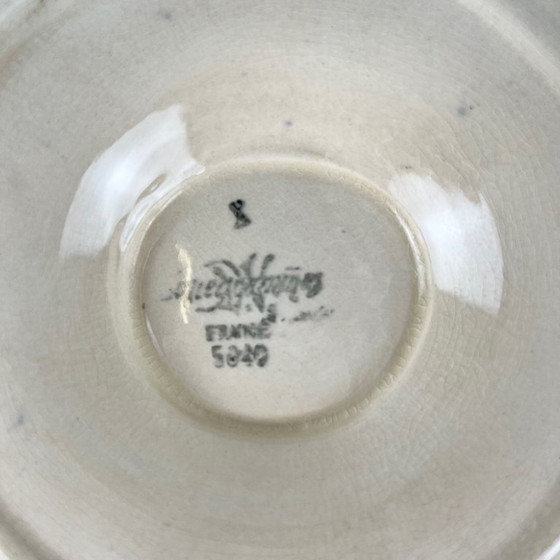 Image 1 of Salsiera di Sarreguemines con decorazione floreale, prima metà del XX secolo.
