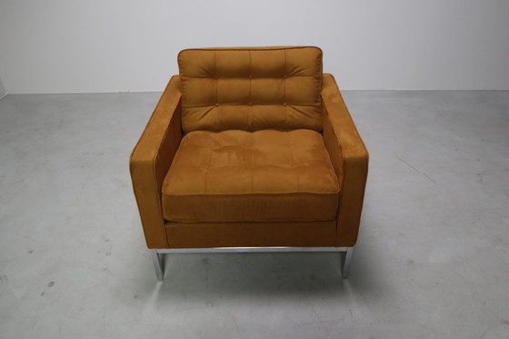 Image 1 of Pair of Florence Knoll lounge chairs for Knoll International