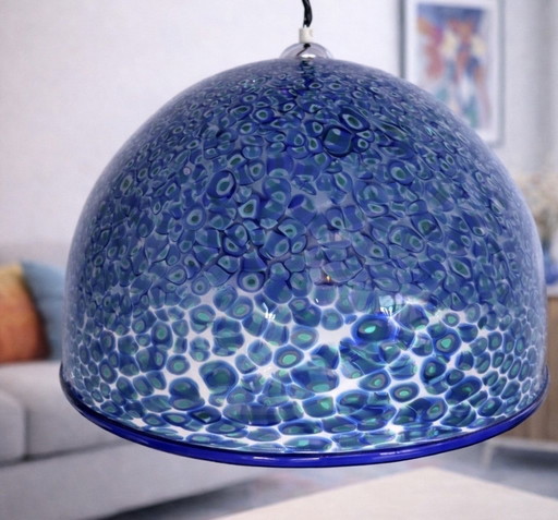 Lampada da soffitto di Gae Aulenti della serie "Neverrino". Produzione Vistosi, Murano, anni '70.