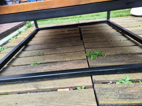 Image 1 of Wunderschöner Beistelltisch aus Mango-/Akazienholz