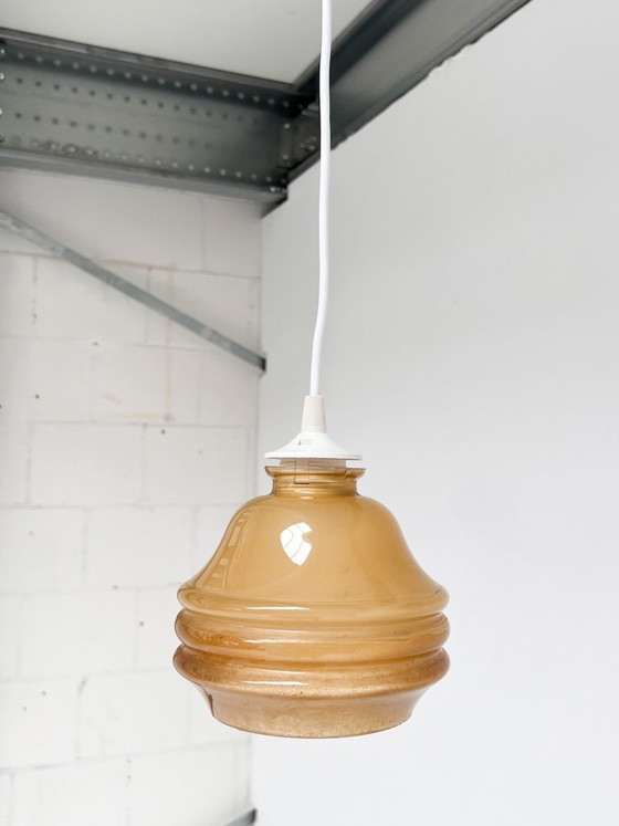 Cognackleurige vintage plafondlamp, 1960's – Hanglampen, Plastic (photo 4 of 6)