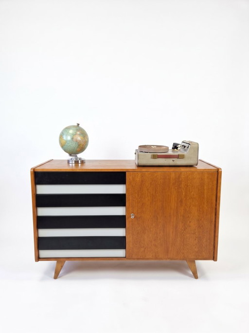 Vintage sideboard Jiri Jiroutek – dressoirs, Wood