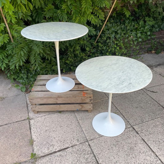 Image 1 of Tulip bijzettafels marmer ( model Florence Knoll )