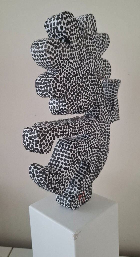 Image 1 of 'El hombre de las flores', según Haring