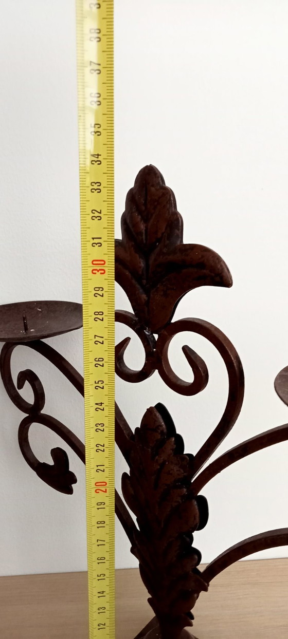 Image 1 of Brocante rustikaler ländlicher Fleur des Lis Kerzenständer