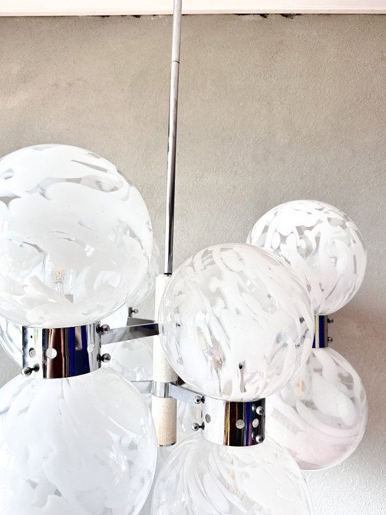 Image 1 of Lampadario vintage di grandi dimensioni Mazegga