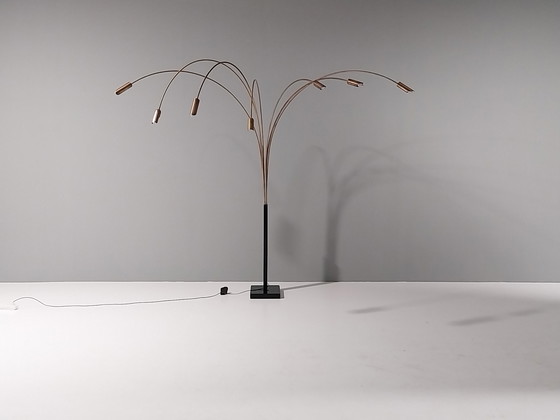 Image 1 of Imponente lampada ad arco italiana d'epoca con 7 bracci