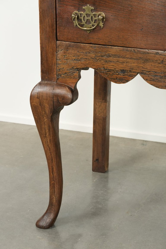 Image 1 of Antique English sideboard from the 18th century made of oak