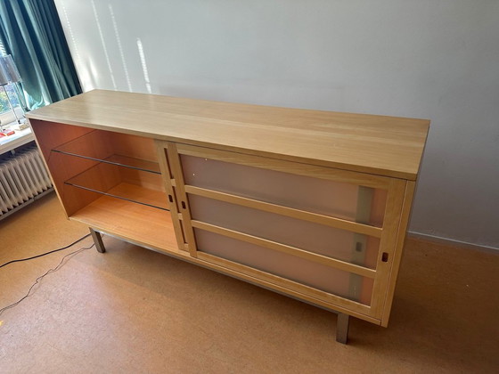 Image 1 of Hermoso aparador