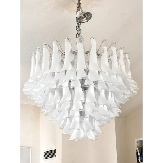 Image 1 of Witte en transparante "Selle" Murano glazen kroonluchter in Mazzega-stijl