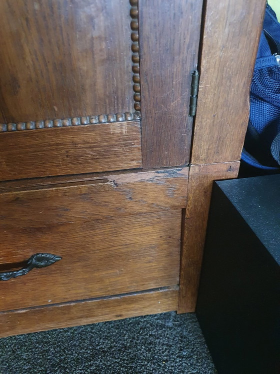 Beautiful Oak Linen Cabinet – Storage cabinet, Wood (photo 4 of 6)