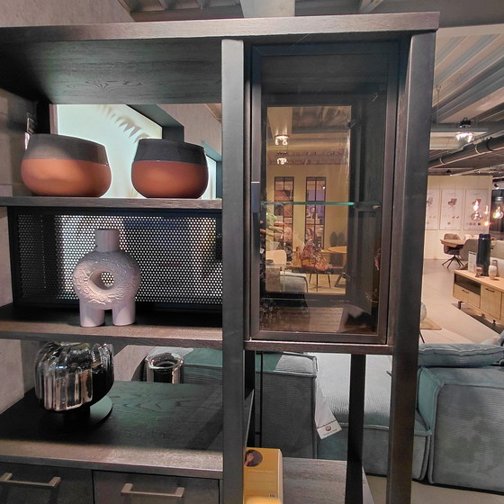 Image 1 of Divisorio Henders & Hazel Ridgefield