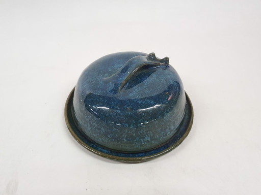 Beurrier en céramique bleue, France, années 1960