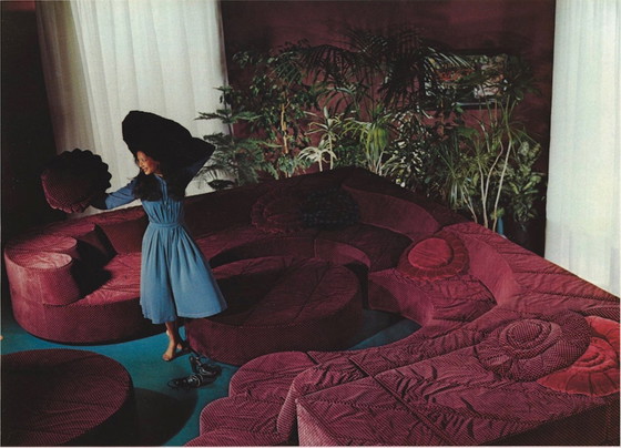 Image 1 of Roche Bobois "Paysage" Sofalandschaft aus beigem Samt von Hans Hopfer, 1974