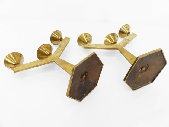 Image 1 of Coppia di candelieri modernisti a tre bracci in ottone massiccio, circa 1960