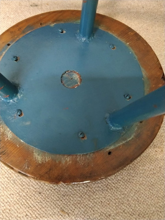 Authentic Vintage Industrial School Stool / Practical Stool – 1960s/1970s – Metal, Wood (photo 14 of 15)