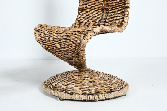 Image 1 of Coppia di sedie scultoree con schienale alto, Italia, anni '80