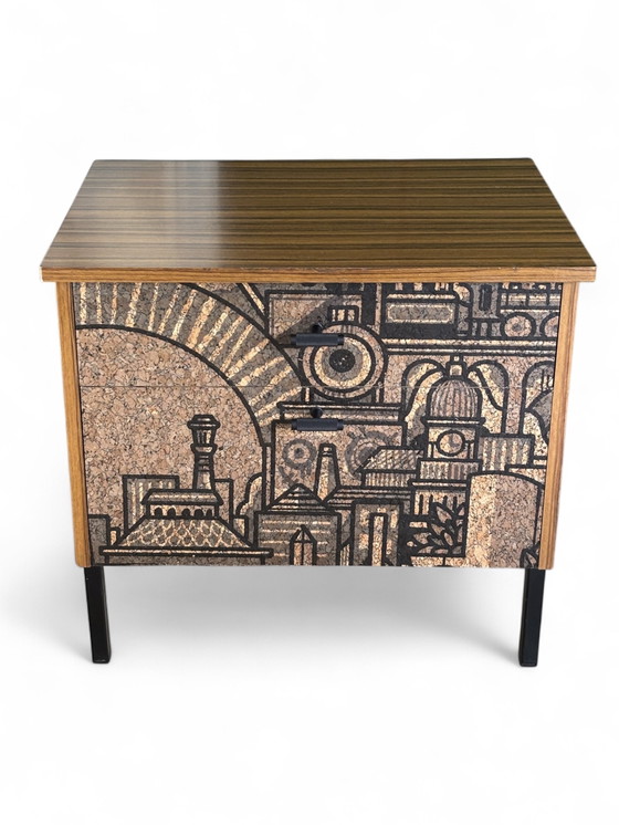 Image 1 of Tables de chevet vintage recouvertes d'un imprimé liège « Hit the North » | The Vintage Vibe