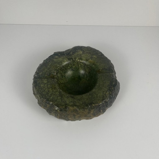 Impressive green alabaster ashtray, Italy, 1970