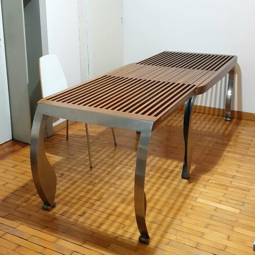 De Split uitschuifbare tafel van Ron Arad voor Poltronova 1990