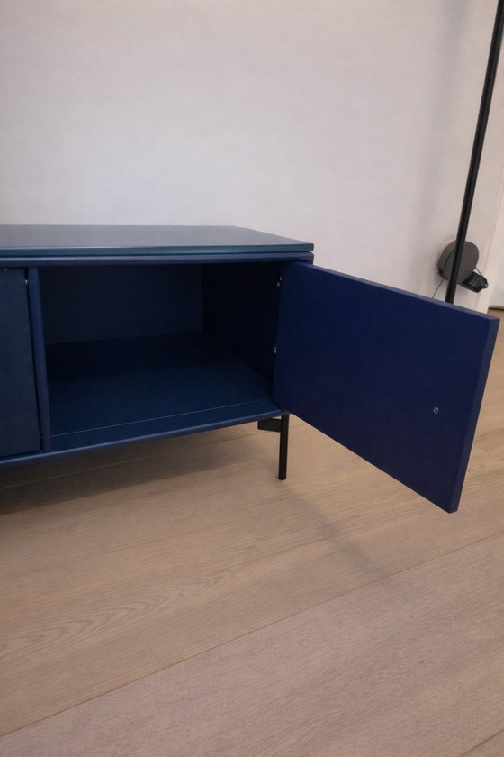 Image 1 of Mueble de TV Montana OCTAVE V – Azul enebro – tapa de cristal