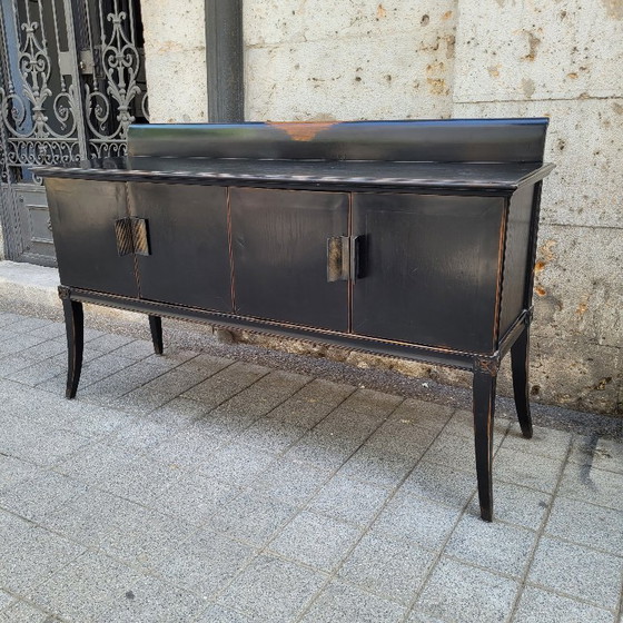 Image 1 of Buffet oriental en bois laqué et poignées gravées sur bois, XXe siècle – Japon