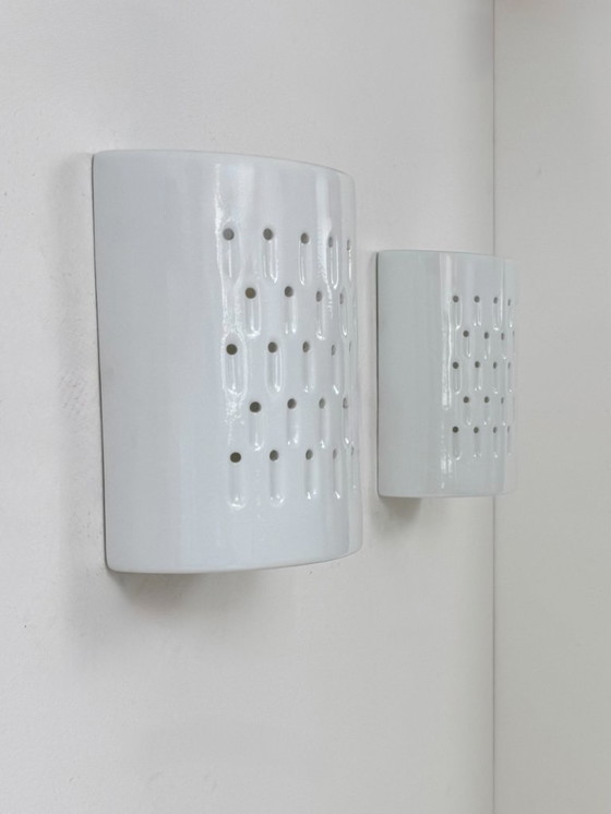 Image 1 of Een paar vintage witte porseleinen wandlampen, Frankrijk, 1980