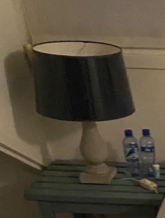 Image 1 of Schöne Balusterlampen mit Nachttischen