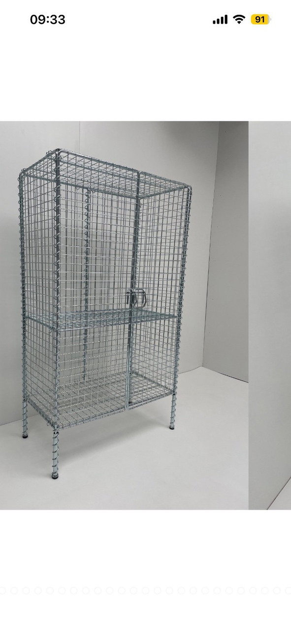Ikea Nike Karlsson Schließfachschrank