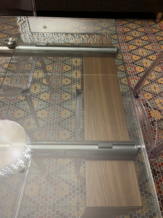 Image 1 of Mesa de vidrio y madera