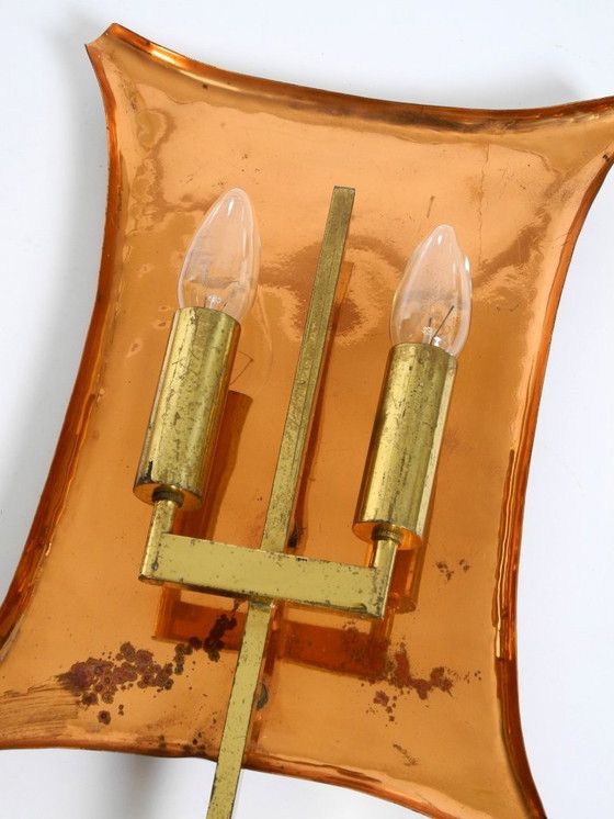 Image 1 of Appliques murales d'église uniques, grandes et lourdes, de style milieu du siècle, en cuivre et laiton