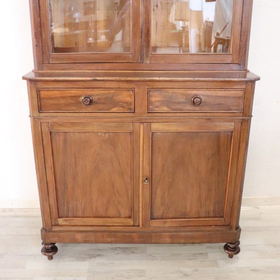Credenza con vetrina in legno con ante in vetro, Italia Metà XIX secolo, Credenze con vetrina, Marrone (foto 9 di 15)