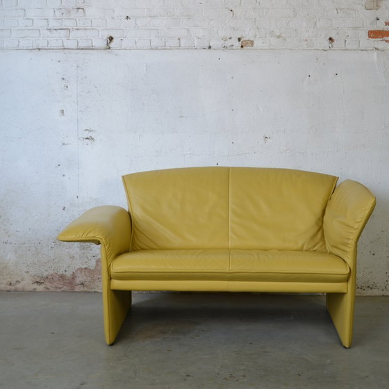 Image 1 of 1x 2 seat Indy couch