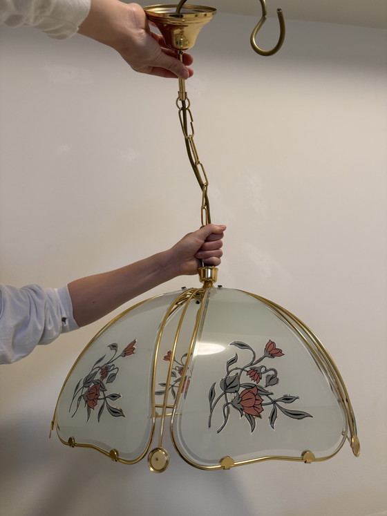 Image 1 of Magnifique suspension de style Hollywood Regency vintage – Laiton et verre – Années 70/80