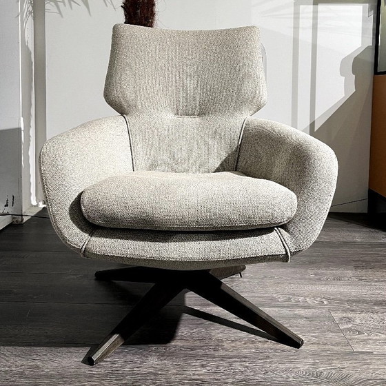 Image 1 of LEOLUX - FAUTEUIL PIVOTANT LLOYD