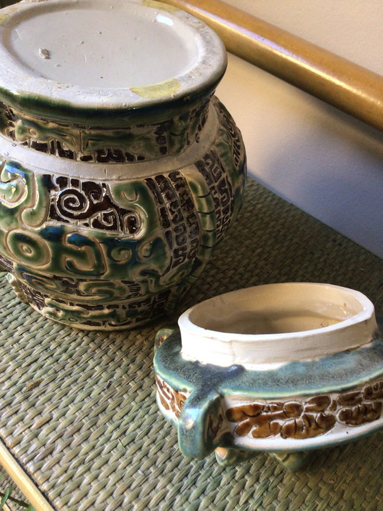 Image 1 of caja étnica antigua