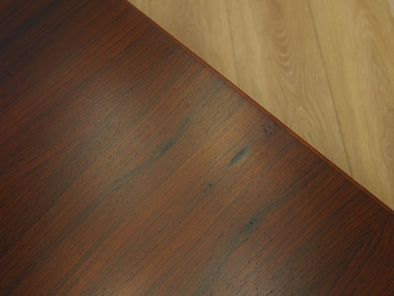 Sideboard aus Palisanderholz auf schwarzem Gestell, furnierte Platte, dänisches Design aus den 1970er Jahren (photo 11 of 12)