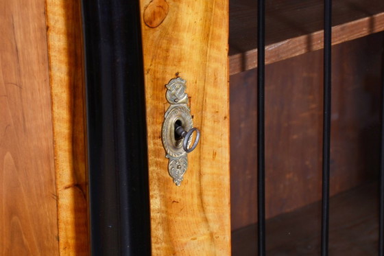 Restored Biedermeier Display Cabinet, Walnut, Glass, 1820s, Austria – Iron (photo 19 of 19)
