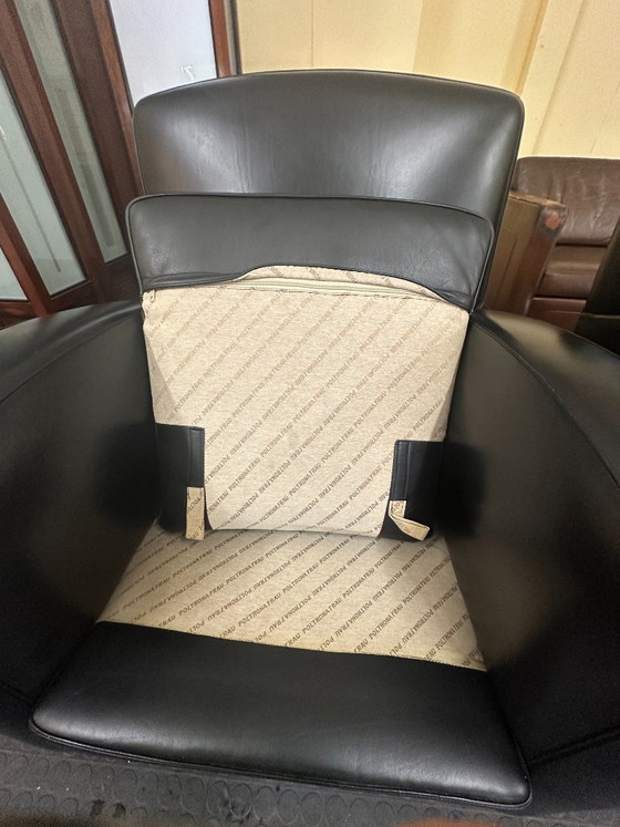 Poltrona Frau Sofagarnitur Tabarin. 2+1+1 – Leather, Metal (photo 14 of 17)