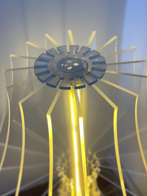 Marie Louise Tafellamp Ontwerper Sander Mulder 2005 – Tafellampen, Plexiglass (photo 3 of 5)