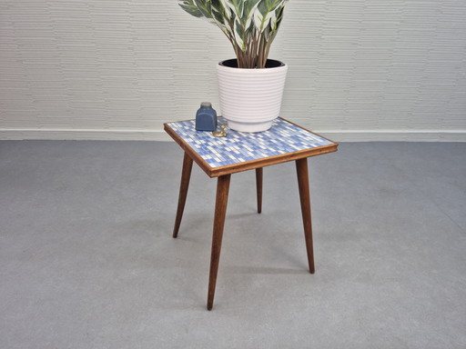 Vintage Pflanzentisch/Beistelltisch, blau-weißes Mosaik. – plantentafel, Stone, Wood