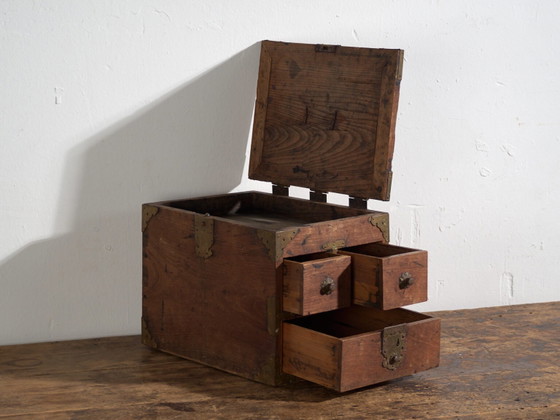 Antique Japanese Storage Box with Drawers and Hinged Lid – Early Showa Period (c.1928) – Storage cabinet (photo 20 of 40)