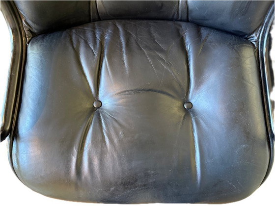 Image 1 of Fauteuil de direction de Charles Pollock pour Knoll en cuir noir avec 4 pieds dentelés
